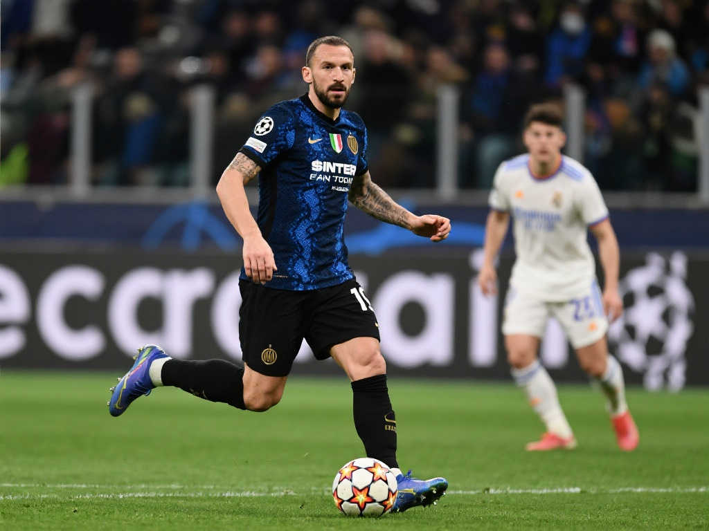 例如法国中 例如法国中